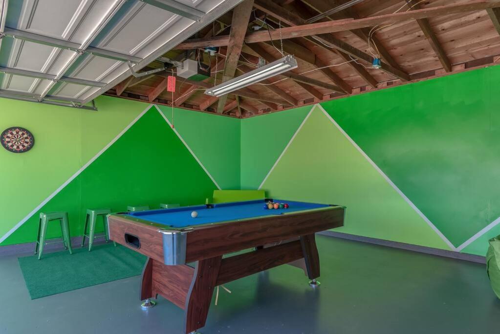 The Pink Cactus - Desert Retreat - Luxe Pool, Golf & Game Room Indio Kültér fotó