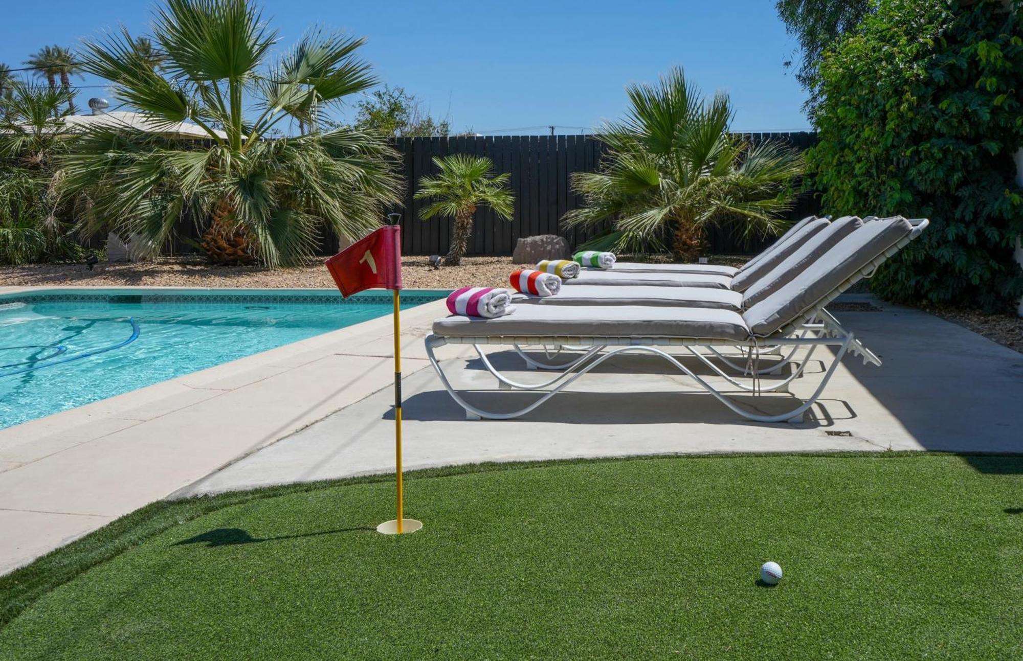 The Pink Cactus - Desert Retreat - Luxe Pool, Golf & Game Room Indio Kültér fotó