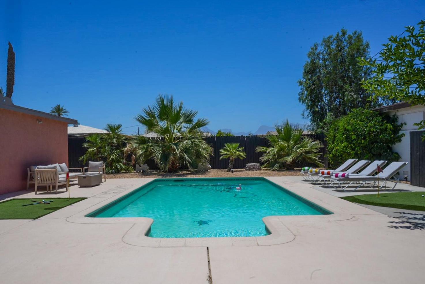 The Pink Cactus - Desert Retreat - Luxe Pool, Golf & Game Room Indio Kültér fotó